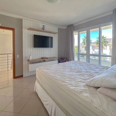 Casa Residencial com 605m², 5 quartos, 5 suítes, 6 garagens, no bairro Jurerê Internacional em Florianópolis