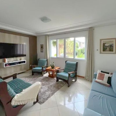 Casa Residencial com 605m², 5 quartos, 5 suítes, 6 garagens, no bairro Jurerê Internacional em Florianópolis