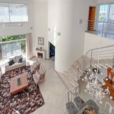 Casa Residencial com 605m², 5 quartos, 5 suítes, 6 garagens, no bairro Jurerê Internacional em Florianópolis