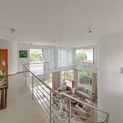 Casa Residencial com 605m², 5 quartos, 5 suítes, 6 garagens, no bairro Jurerê Internacional em Florianópolis