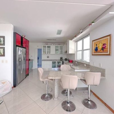 Casa Residencial com 605m², 5 quartos, 5 suítes, 6 garagens, no bairro Jurerê Internacional em Florianópolis