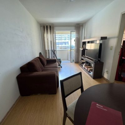 Apartamentos com 48m², 1 quarto, 1 suíte, 1 garagem, no bairro Centro em Florianópolis