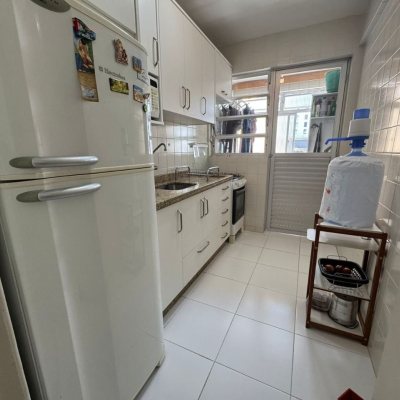 Apartamentos com 48m², 1 quarto, 1 suíte, 1 garagem, no bairro Centro em Florianópolis