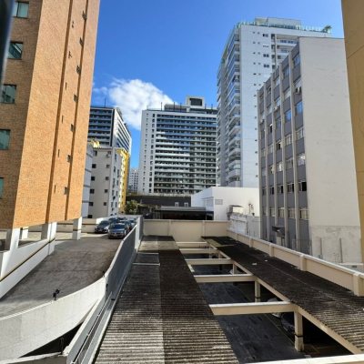 Apartamentos com 48m², 1 quarto, 1 suíte, 1 garagem, no bairro Centro em Florianópolis