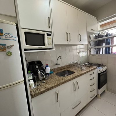 Apartamentos com 48m², 1 quarto, 1 suíte, 1 garagem, no bairro Centro em Florianópolis