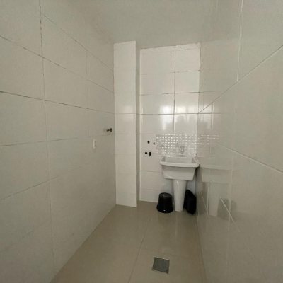 Apartamentos com 68m², 2 quartos, 1 garagem, no bairro BALNEARIO em Florianópolis