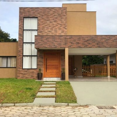 Casa em Condomínio com 186m², 2 quartos, 1 suíte, 2 garagens, no bairro Vargem Grande em Florianópolis
