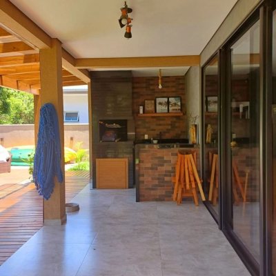 Casa em Condomínio com 186m², 2 quartos, 1 suíte, 2 garagens, no bairro Vargem Grande em Florianópolis