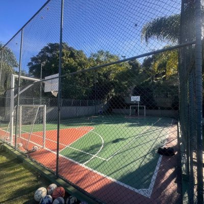 Cobertura com 196m², 3 quartos (sendo 1 suíte), 2 garagens, no bairro Carvoeira em Florianópolis