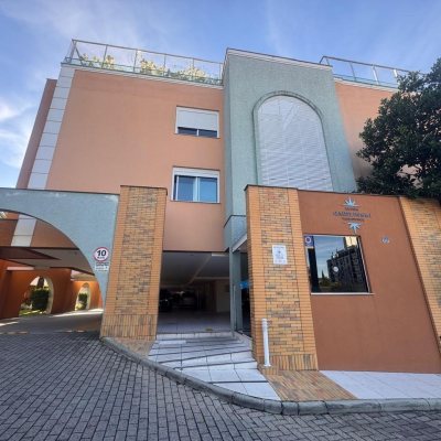 Cobertura com 196m², 3 quartos (sendo 1 suíte), 2 garagens, no bairro Carvoeira em Florianópolis