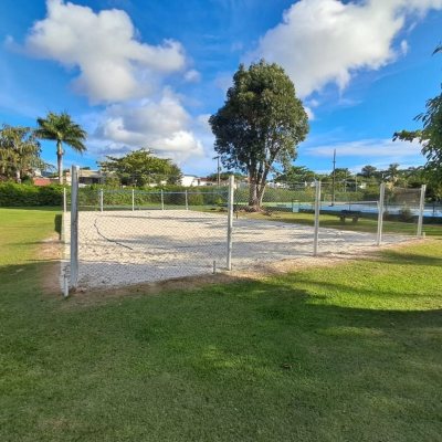 Casa em Condomínio com 297m², 5 quartos, 1 suíte, 4 garagens, no bairro Cachoeira Do Bom Jesus em Florianópolis