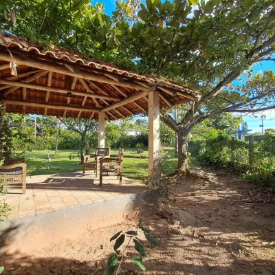Casa em Condomínio com 297m², 5 quartos, 1 suíte, 4 garagens, no bairro Cachoeira Do Bom Jesus em Florianópolis