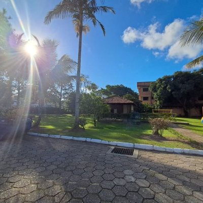 Casa em Condomínio com 297m², 5 quartos, 1 suíte, 4 garagens, no bairro Cachoeira Do Bom Jesus em Florianópolis