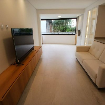 Apartamentos com 106m², 2 quartos, 2 suítes, 1 garagem, no bairro Coqueiros em Florianópolis