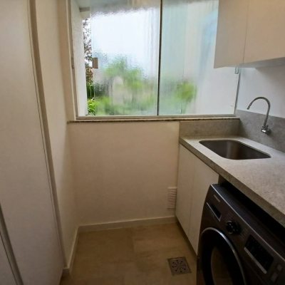 Apartamentos com 106m², 2 quartos, 2 suítes, 1 garagem, no bairro Coqueiros em Florianópolis