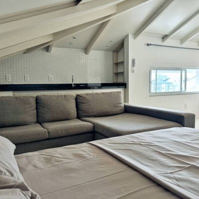 Cobertura com 200m², 3 quartos, 1 suíte, 2 garagens, no bairro Ingleses do Rio Vermelho em Florianópolis