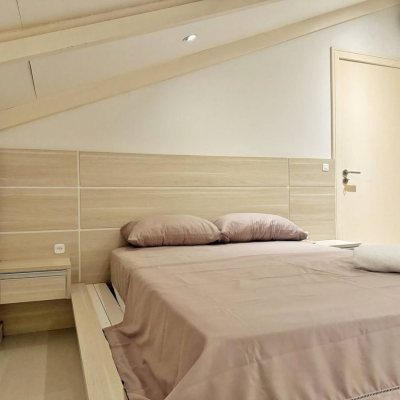 Cobertura com 200m², 3 quartos, 1 suíte, 2 garagens, no bairro Ingleses do Rio Vermelho em Florianópolis