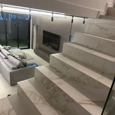 Casa Residencial com 323m², 4 quartos, 4 suítes, 4 garagens, no bairro Ingleses do Rio Vermelho em Florianópolis