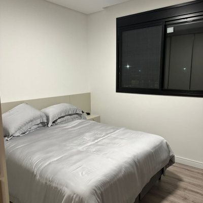 Casa Residencial com 323m², 4 quartos, 4 suítes, 4 garagens, no bairro Ingleses do Rio Vermelho em Florianópolis