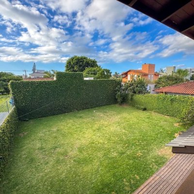 Casa Residencial com 230m², 3 quartos, 1 suíte, 4 garagens, no bairro Jurerê Internacional em Florianópolis