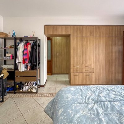 Casa Residencial com 230m², 3 quartos, 1 suíte, 4 garagens, no bairro Jurerê Internacional em Florianópolis