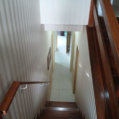 Casa Residencial com 191m², 4 quartos, 1 suíte, 2 garagens, no bairro Ipiranga em São José