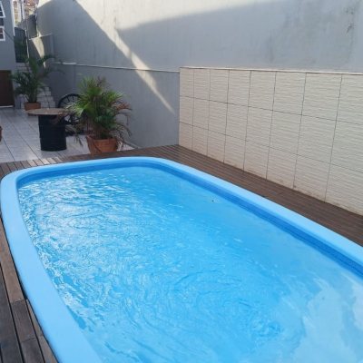 Casa Residencial com 191m², 4 quartos, 1 suíte, 2 garagens, no bairro Ipiranga em São José