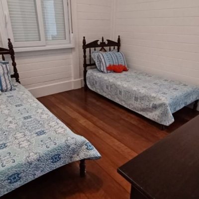 Casa em Condomínio com 240m², 3 quartos, 2 suítes, 2 garagens, no bairro Vargem Grande em Florianópolis