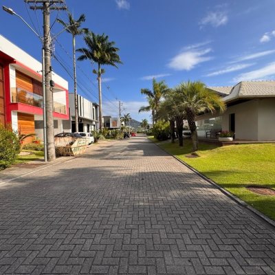 Casa em Condomínio com 270m², no bairro Barra em Balneario Camboriu