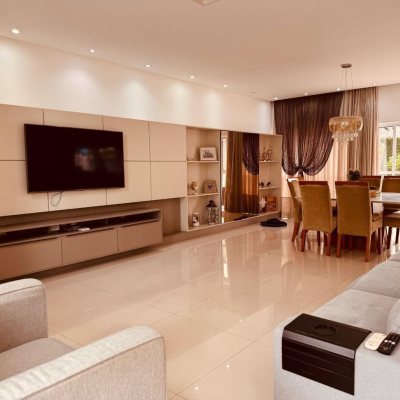 Casa em Condomínio com 270m², no bairro Barra em Balneario Camboriu