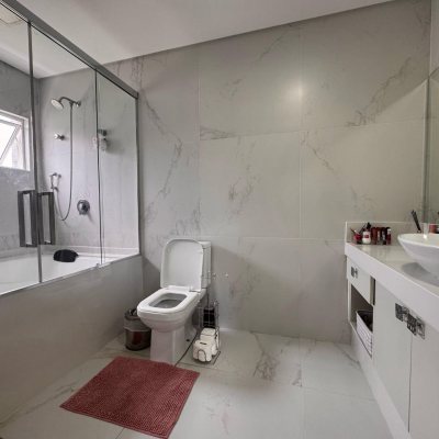 Casa em Condomínio com 270m², no bairro Barra em Balneario Camboriu