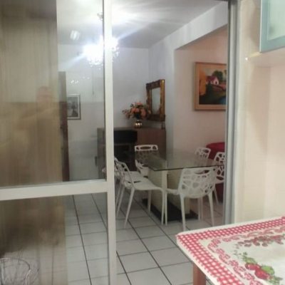 Apartamentos com 82m², 3 quartos, 1 suíte, 1 garagem, no bairro Kobrasol em São José