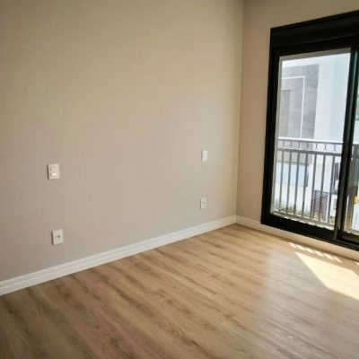 Casa em Condomínio com 165m², 3 quartos, 1 suíte, 2 garagens, no bairro Beira Rio em Biguaçu