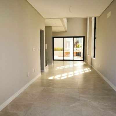 Casa em Condomínio com 165m², 3 quartos, 1 suíte, 2 garagens, no bairro Beira Rio em Biguaçu