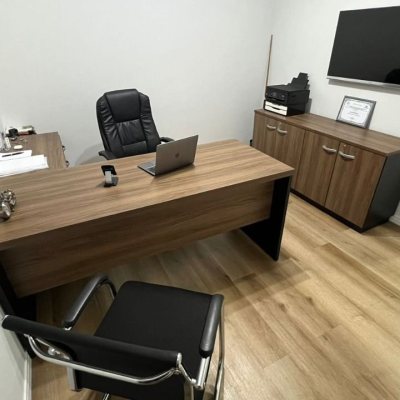 Casa Residencial com 200m², 3 quartos, 2 suítes, 6 garagens, no bairro Serraria em São José