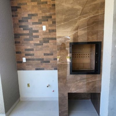 Casa Residencial com 162m², 3 quartos, 1 suíte, 2 garagens, no bairro Cachoeira Do Bom Jesus em Florianópolis