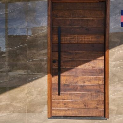 Casa Residencial com 162m², 3 quartos, 1 suíte, 2 garagens, no bairro Cachoeira Do Bom Jesus em Florianópolis