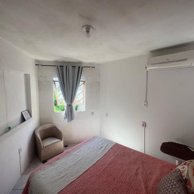 Casa Residencial com 110m², 3 quartos, 5 garagens, no bairro Itacorubi em Florianópolis