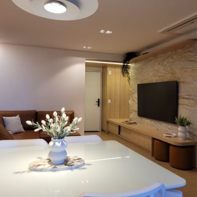 Apartamentos com 73m², 2 quartos, 1 suíte, 2 garagens, no bairro Centro em Florianópolis