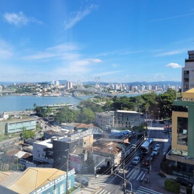 Apartamentos com 73m², 2 quartos, 1 suíte, 2 garagens, no bairro Centro em Florianópolis