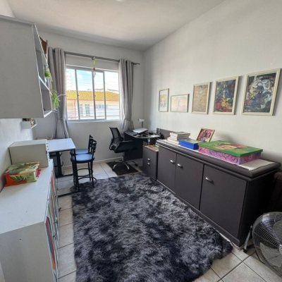 Apartamentos com 163m², 5 quartos, 2 garagens, no bairro Balneário em Florianópolis