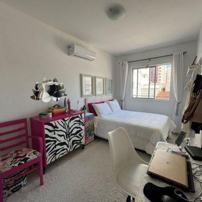 Apartamentos com 163m², 5 quartos, 2 garagens, no bairro Balneário em Florianópolis