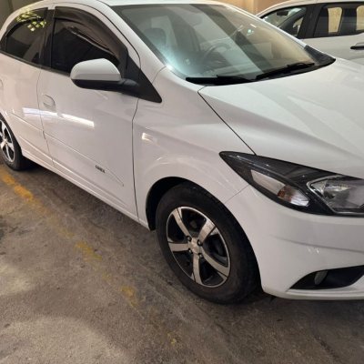 Apartamentos com 163m², 5 quartos, 2 garagens, no bairro Balneário em Florianópolis