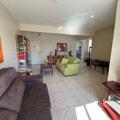 Apartamentos com 163m², 5 quartos, 2 garagens, no bairro Balneário em Florianópolis