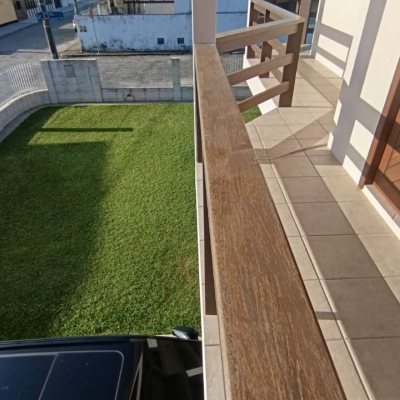 Casa Residencial com 184m², 3 quartos, 1 suíte, 3 garagens, no bairro Carianos em Florianópolis