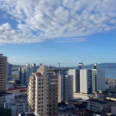 Cobertura com 140m², 2 quartos, 1 suíte, 2 garagens, no bairro Kobrasol em São José