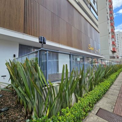 Cobertura com 140m², 2 quartos, 1 suíte, 2 garagens, no bairro Kobrasol em São José