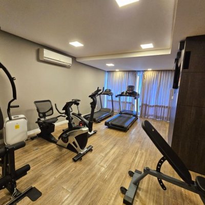 Cobertura com 140m², 2 quartos, 1 suíte, 2 garagens, no bairro Kobrasol em São José