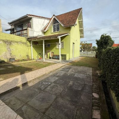 Casa Residencial com 50m², 2 quartos, 1 garagem, no bairro Vargem Grande em Florianópolis