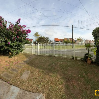 Casa Residencial com 50m², 2 quartos, 1 garagem, no bairro Vargem Grande em Florianópolis